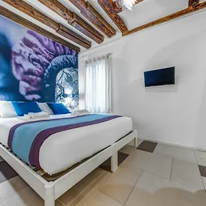 Apartment Accademia Palace By Casa Da, Venice